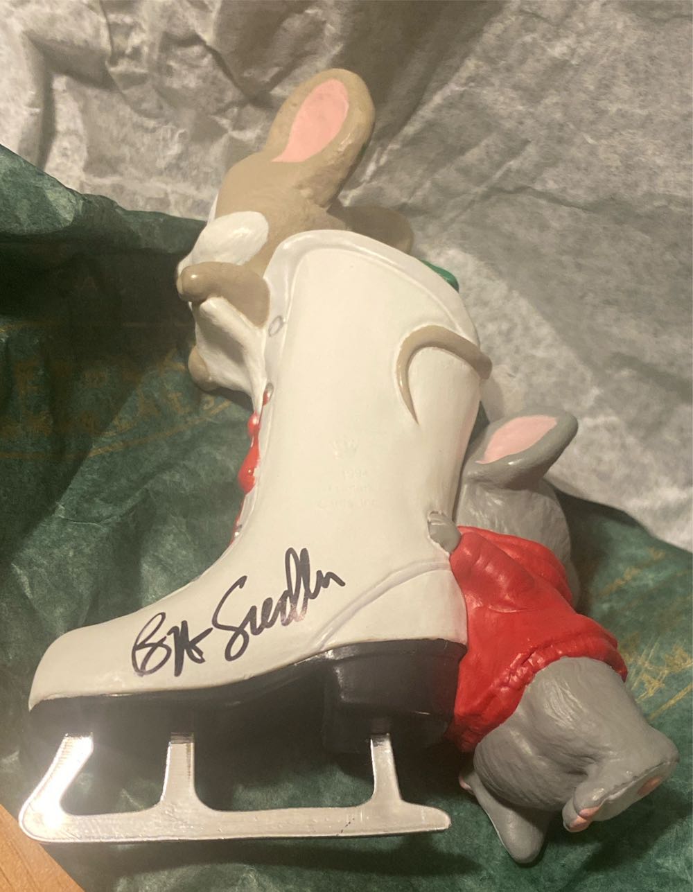 Vintage Hallmark Friendly Push Mice & Ice Skate Keepsake In Orig Box Hallmark Keepsake Friendly - Skating (Mice) ornament collectible [Barcode 015012107562] - Main Image 4