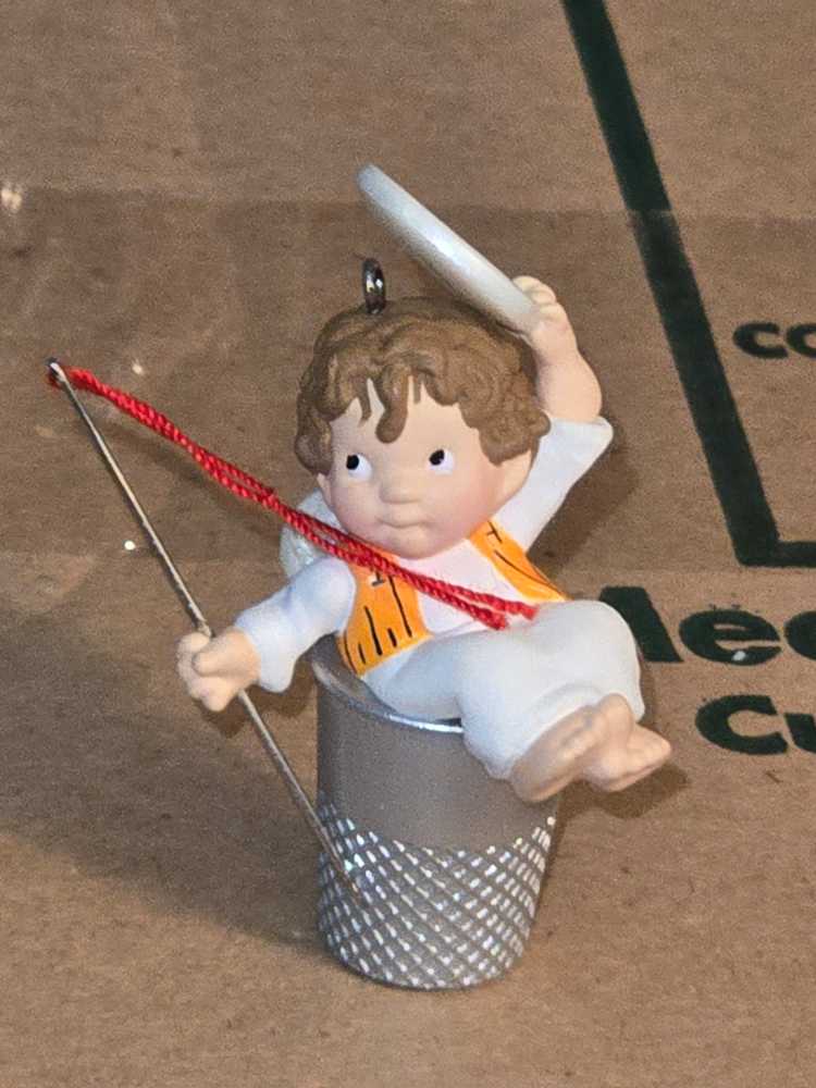 Sew Gifted - Thimble (Angel, Sewing, Thimble) ornament collectible [Barcode 015012437898] - Main Image 4