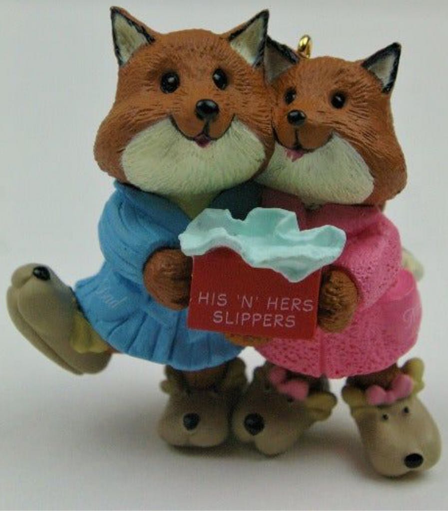 His ‘n Hers Slippers - Value Village Finds (Animals) ornament collectible [Barcode 015012028614] - Main Image 2