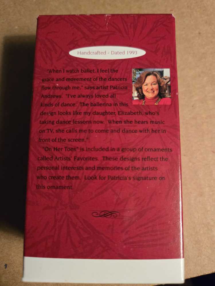 On Her Toes Ballerina - Artists’ Favorites (Dance) ornament collectible [Barcode 015012027761] - Main Image 2