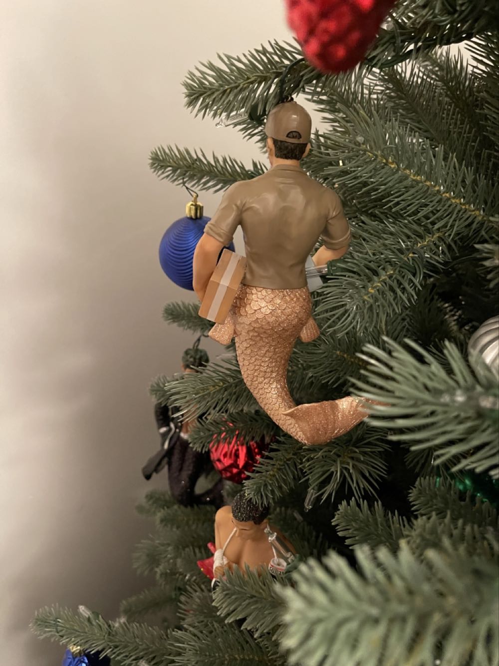 Special Delivery - It’s All About The Bling! (One World, One Ocean, Let’s Protect It!) ornament collectible [Barcode 807962907596] - Main Image 2