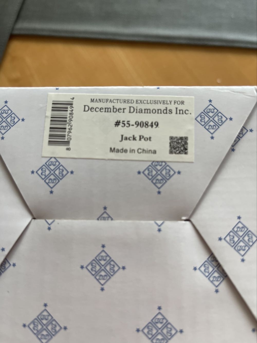 Jack Pot Merman #55-90849 - It’s All About The Bling! (One World, One Ocean, Let’s Protect It!) ornament collectible [Barcode 807962908494] - Main Image 4