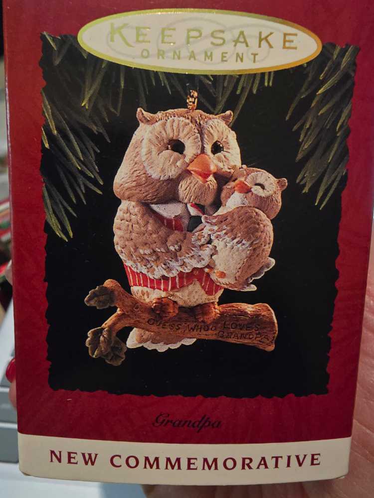 Guess Whoo Loves Grandpa Hallmark Keepsake Ornament  ornament collectible [Barcode 015012107029] - Main Image 3