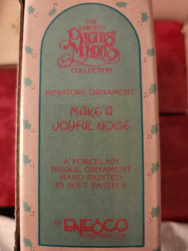 Precious Moments Make A Joyful Noise Ornament 522910 - Precious Moments (Precious Moments) ornament collectible [Barcode 045544003513] - Main Image 2