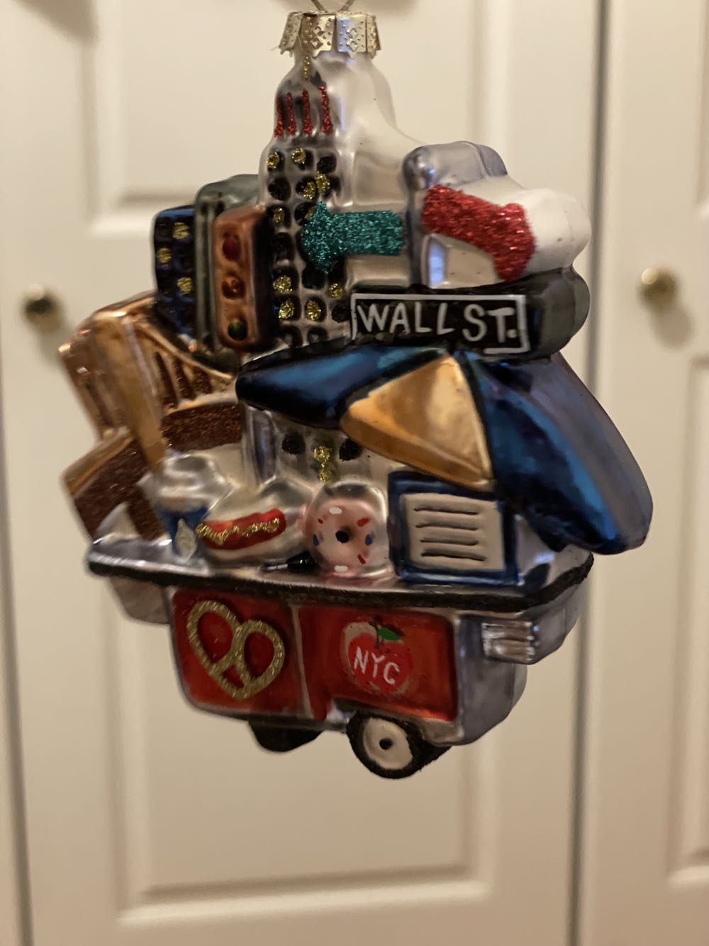 New York Holiday Lane   ornament collectible - Main Image 2