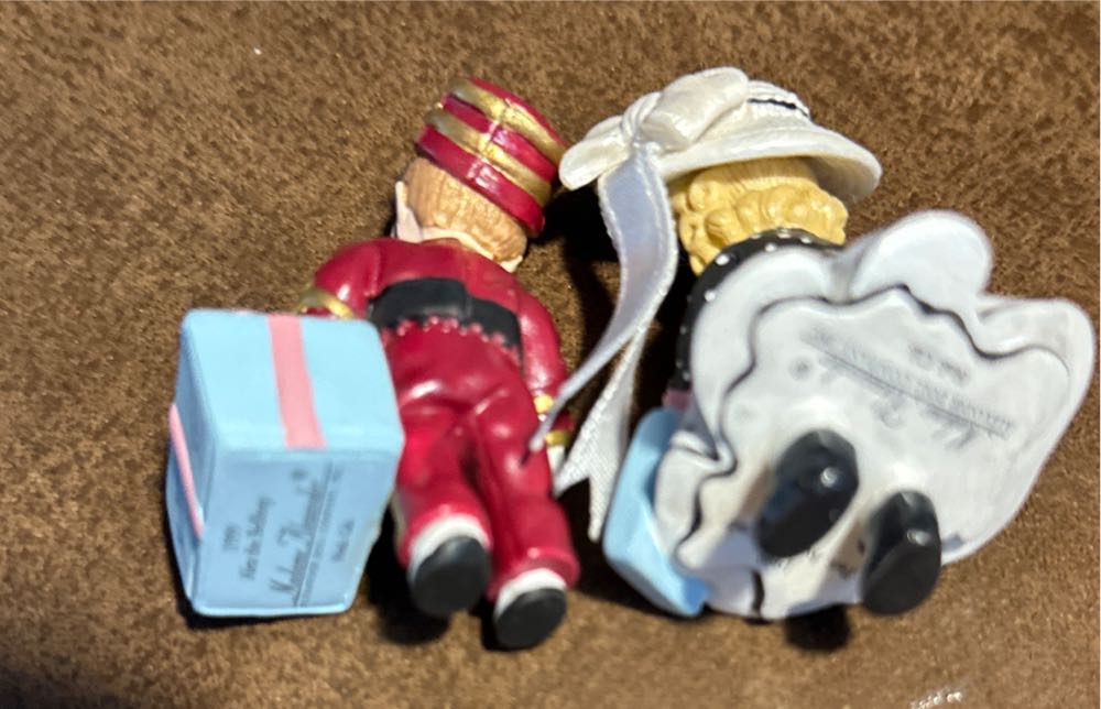 Park Avenue Wendy & Alex The Bellhop - Merry Minatures (Merry Minatures) ornament collectible [Barcode 015012497700] - Main Image 4