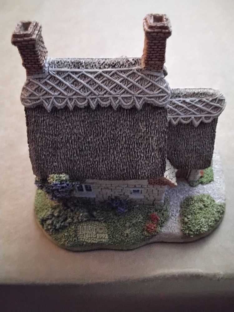 Lilliput Lane Ploughmans Cottage  ornament collectible [Barcode 5021933003420] - Main Image 2