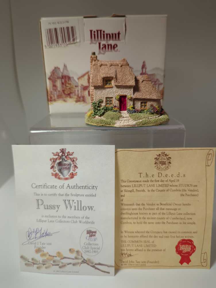 Pussy Willow Cottage - Lilliput Lane (Lilliput Lane Collector’s Club Worldwide) ornament collectible - Main Image 4