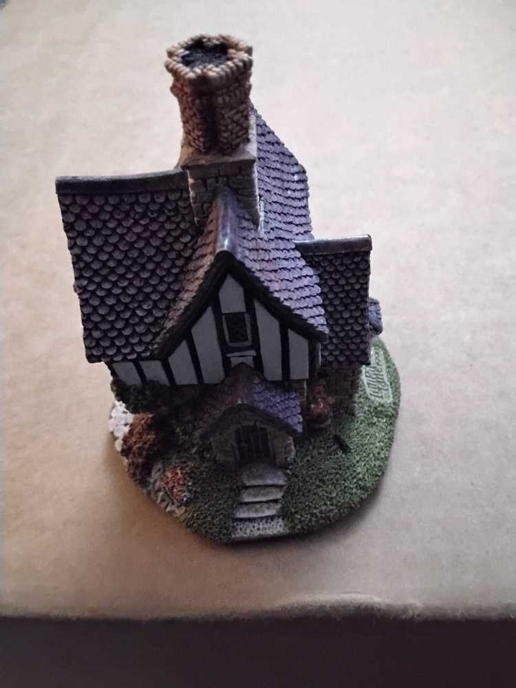 Storyteller Enterprise Tree Topper