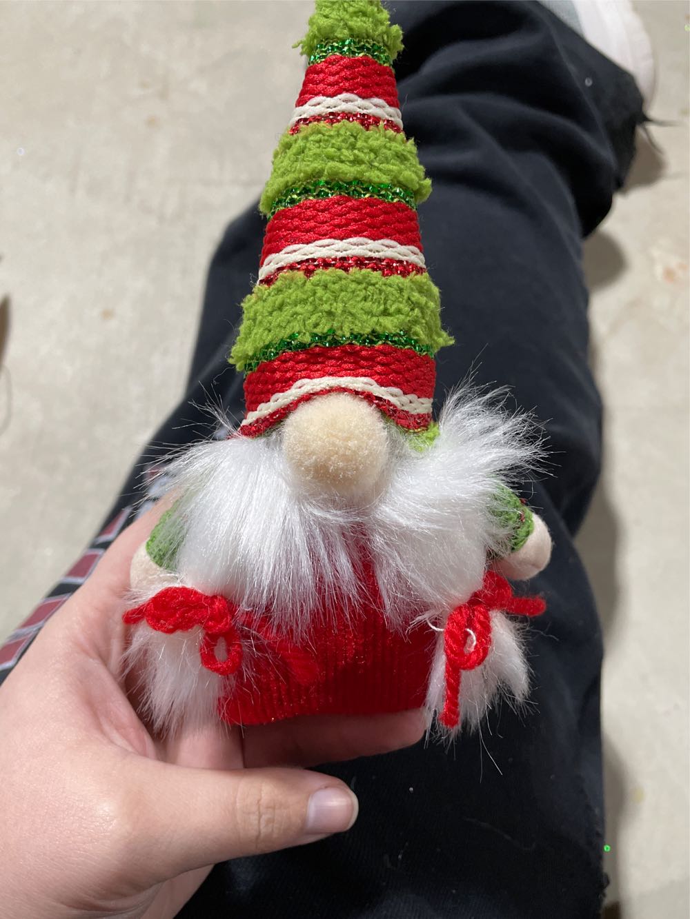 GNOMES - Woman - Hobby Lobby  ornament collectible [Barcode 5375753] - Main Image 1