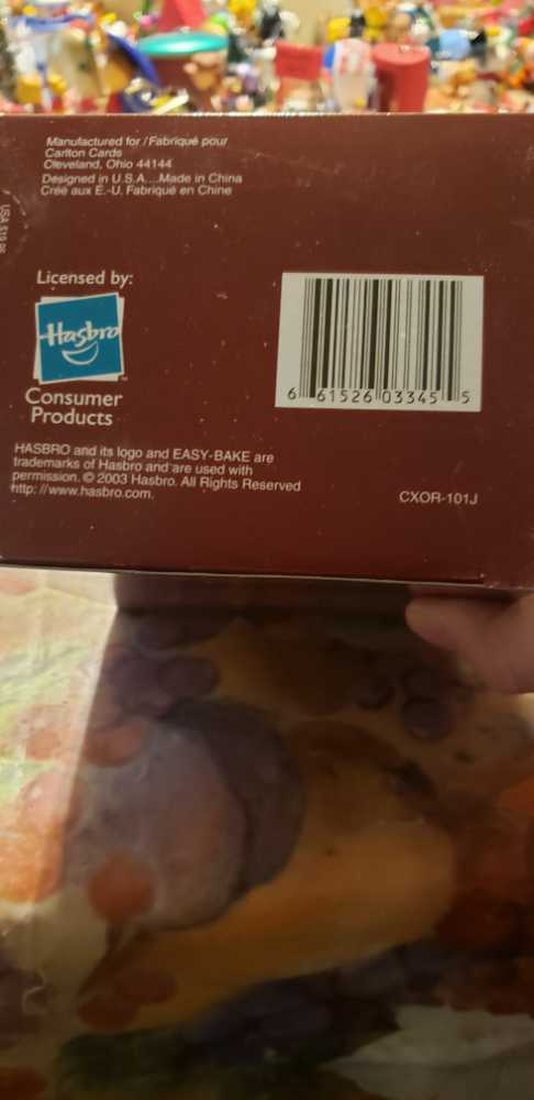 Kenner’s Easy-Bake Oven, Heirloom Collection, Carlton Cards, 2003  (Doll House Miniatures) ornament collectible [Barcode 661526033455] - Main Image 3