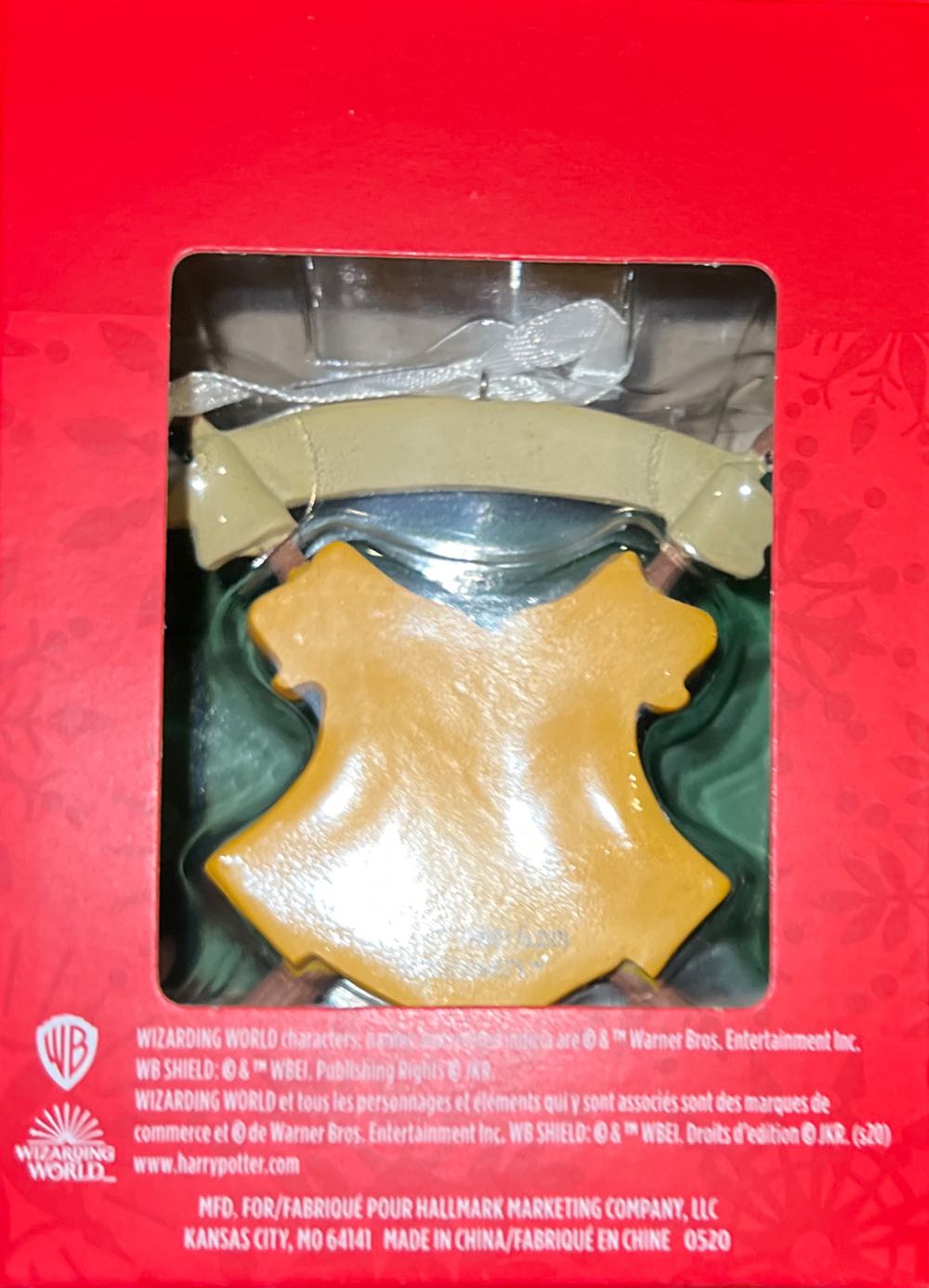 Hallmark Christmas Ornaments Harry Potter Hogwarts Crest Ornament - Red Box (Harry Potter) ornament collectible [Barcode 763795576616] - Main Image 2