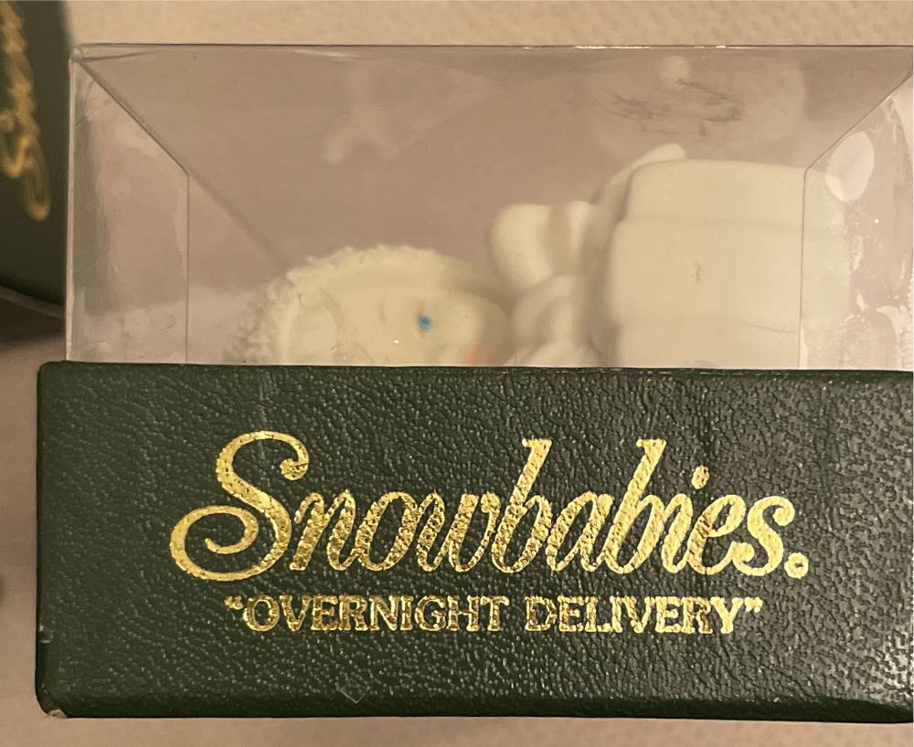 Snowbabies ”overnight Delivery” Bisque Ornament  (Snowbabies) ornament collectible [Barcode 734409064478] - Main Image 4