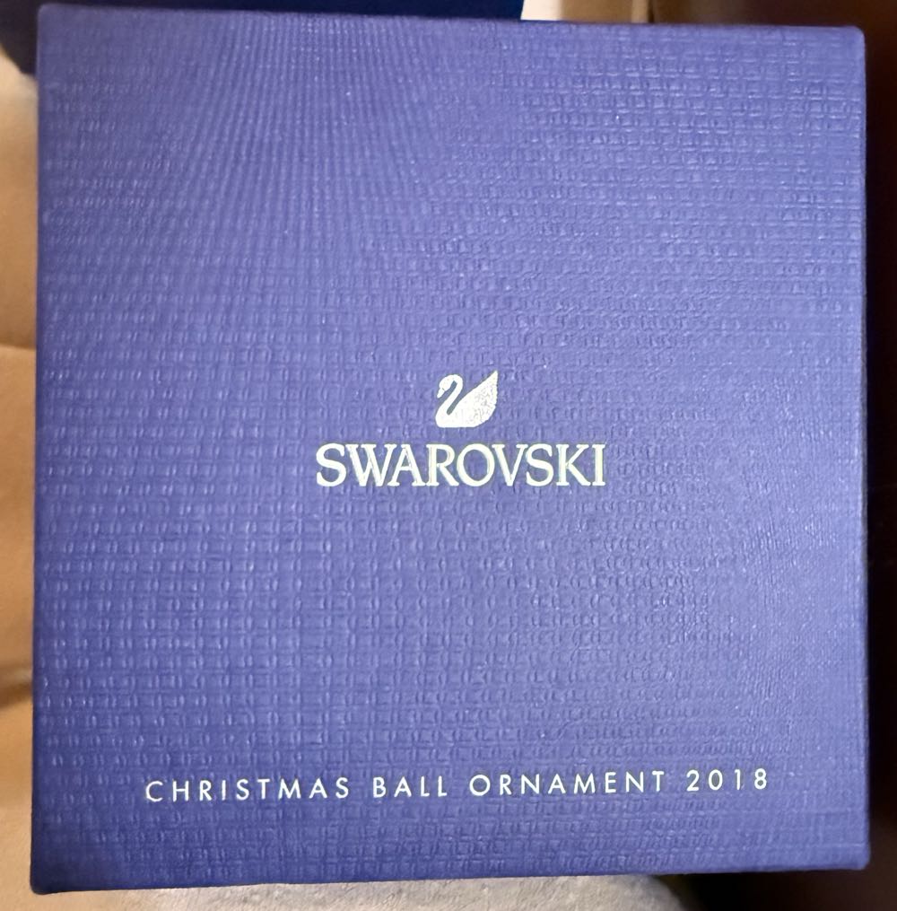 Swarovski Ball 2018 - Swarovski Annual Ball Ornament (Ball) ornament collectible [Barcode 768549102479] - Main Image 4