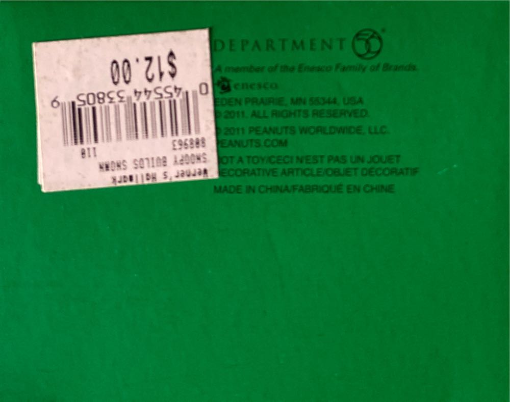 Snoopy Builds Snowman  ornament collectible [Barcode 045544338059] - Main Image 3