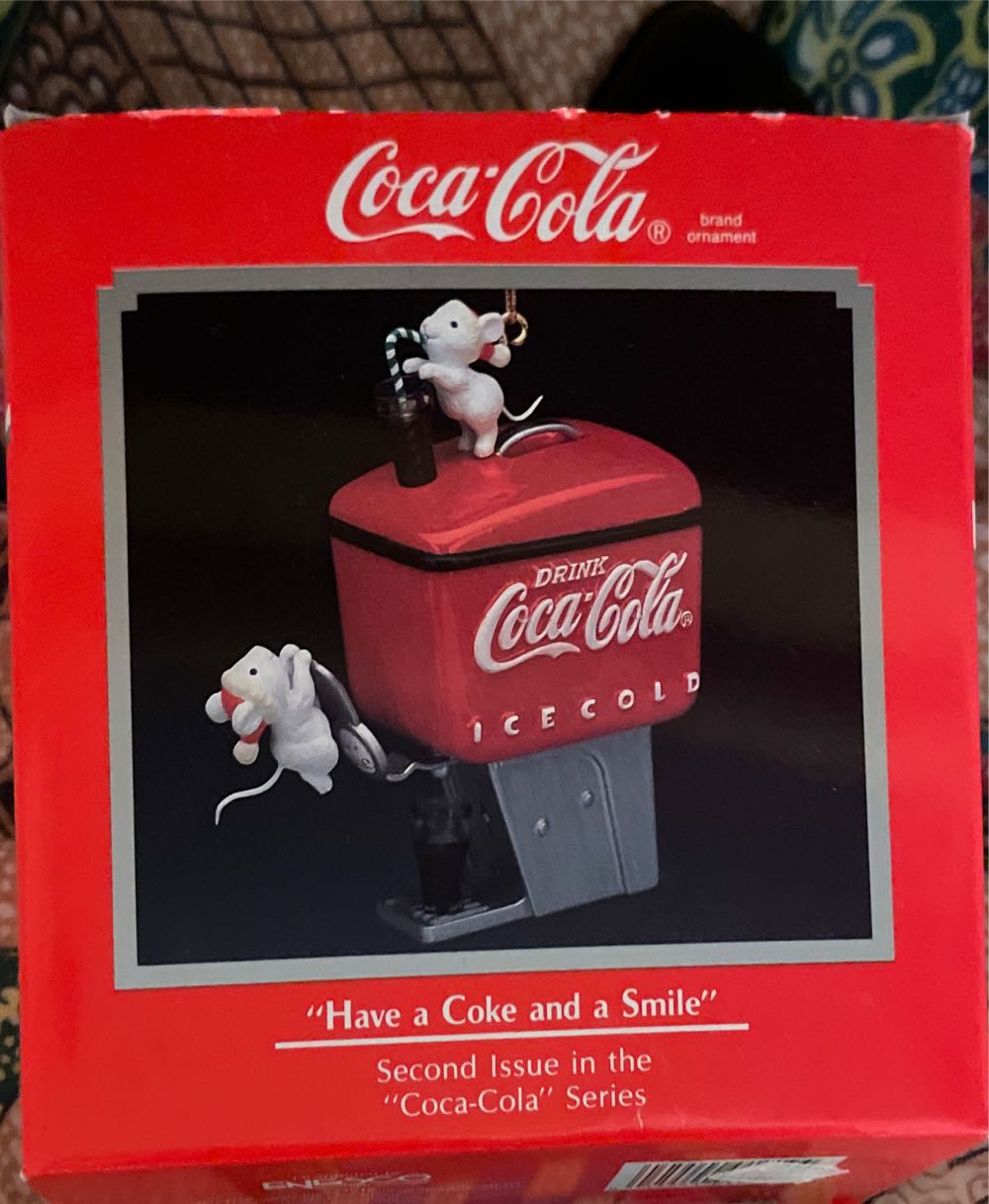 Jim Shore Santa With Cardinal #6004137