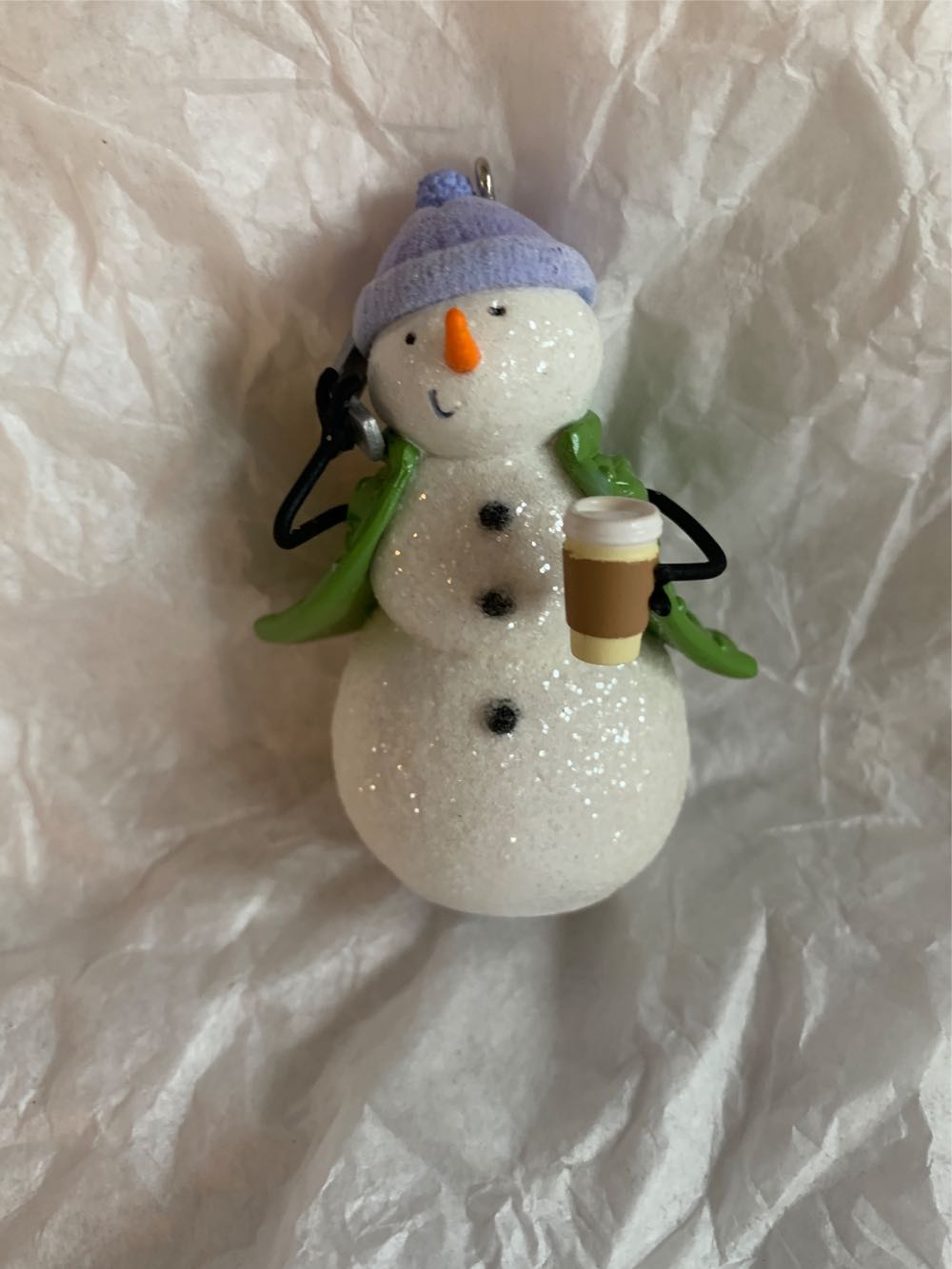 Snow On The Go - Snowman ornament collectible [Barcode 795902022297] - Main Image 3