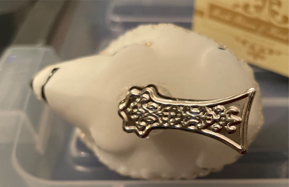 Harry The Hedgehog Clip  ornament collectible - Main Image 2