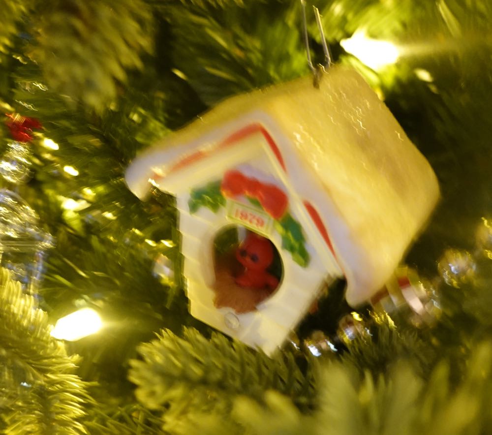 Limited Edition New Disney Star Wars Mandalorian The Child Collectible Key Star Wars: The Mandalorian Special In Hand