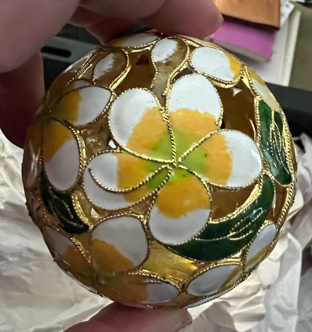 Ball - Hibiscus Yellow  ornament collectible - Main Image 3