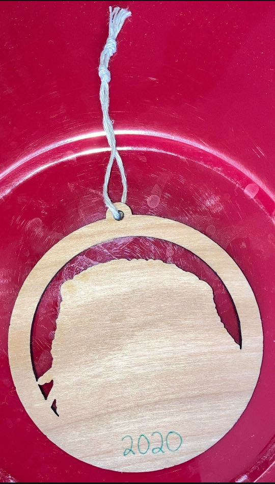 River Otter Ornament - Wood - Lil Man (Christmas) ornament collectible [Barcode 404004248541] - Main Image 2