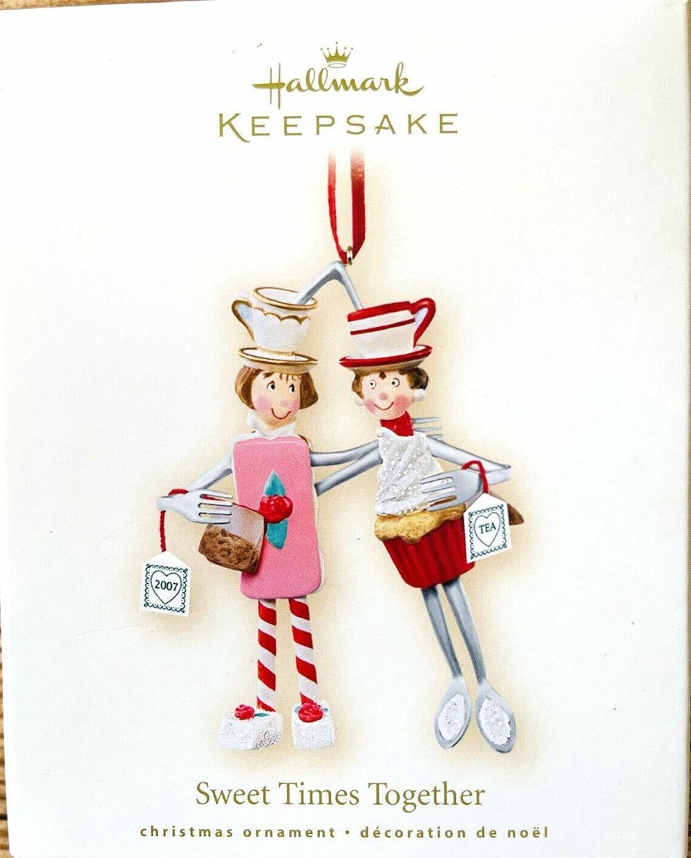 Sweet Times Together - Family (Sisters Food) ornament collectible [Barcode 795902982829] - Main Image 2