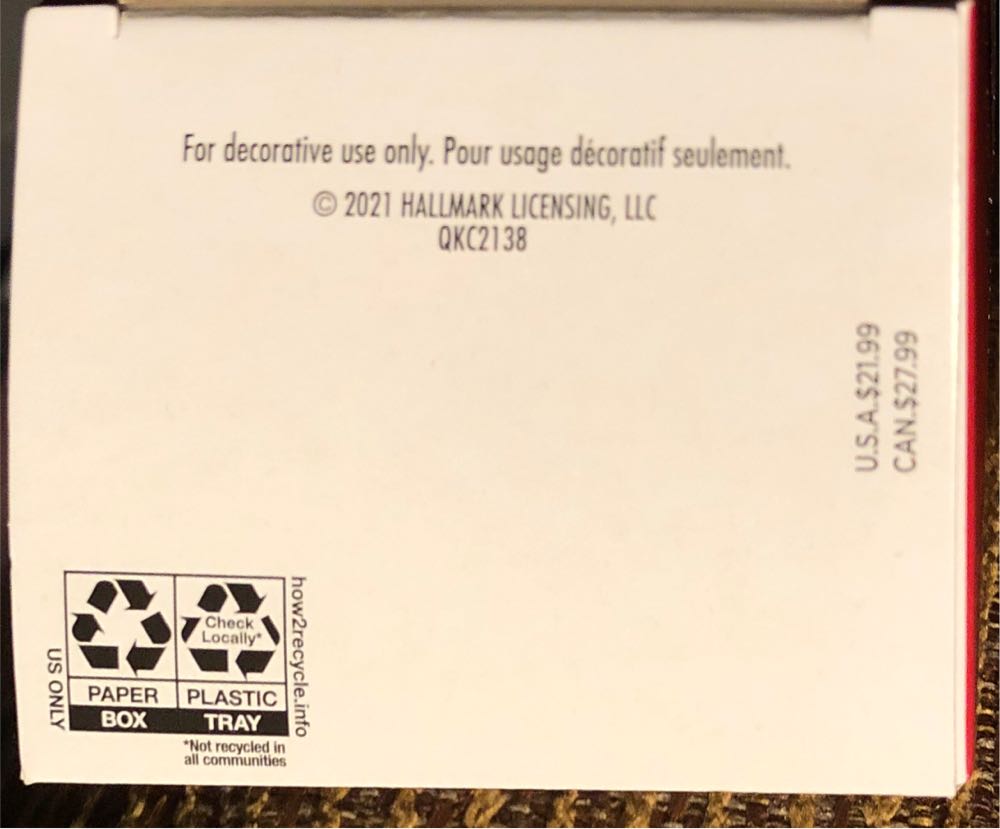 Whitaker Q. Snowden - Special Edition - Snow Top Lodge (Snowman) ornament collectible - Main Image 3