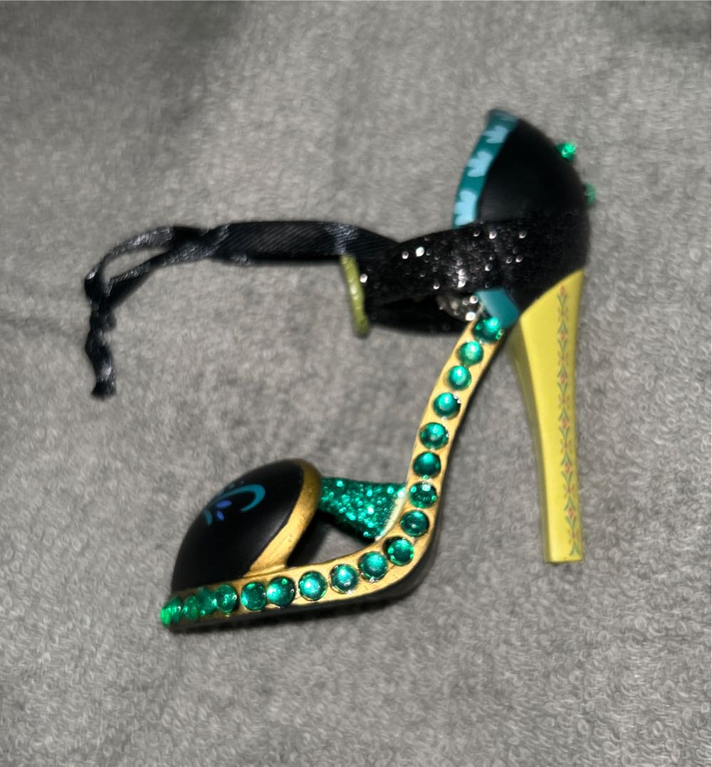 Disney Frozen Anna Shoe Ornament  (Disney) ornament collectible [Barcode 400008349505] - Main Image 2