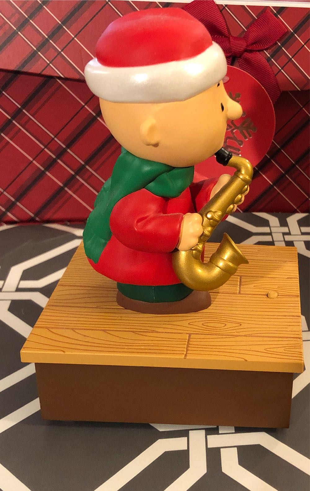 Charlie Brown - Wireless Peanuts Band (Wireless Band) ornament collectible [Barcode 795902222109] - Main Image 2