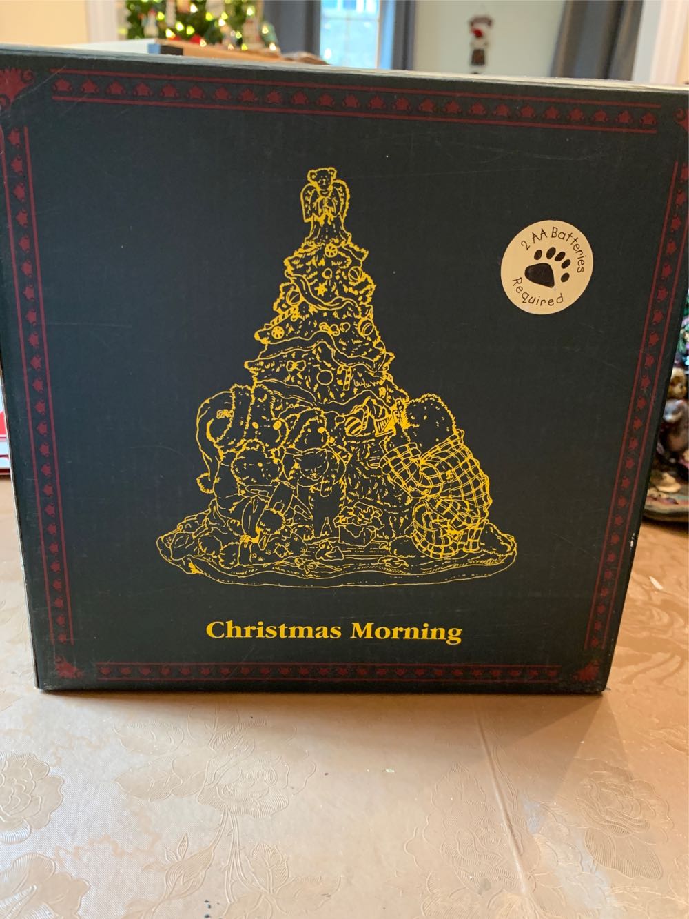 Christmas Morning - Bearstone ornament collectible - Main Image 3