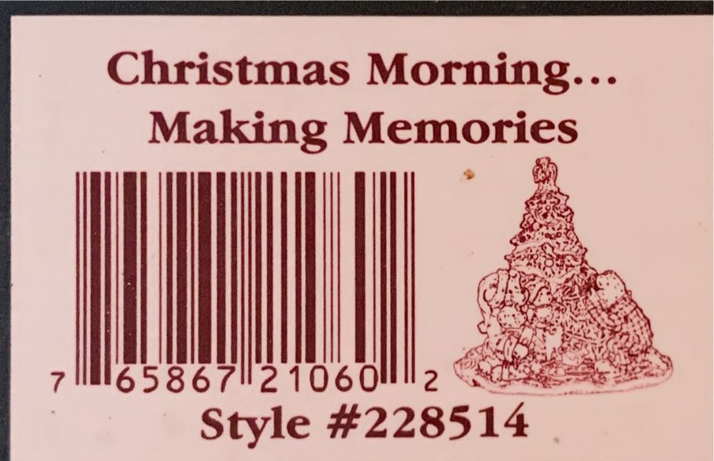 Christmas Morning - Bearstone ornament collectible - Main Image 4