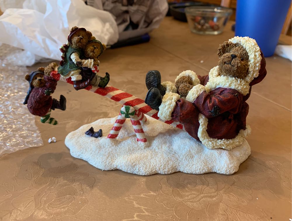 Santa Bear With Jingle, Jangle And Joe - Bearstone (Boyds Bears) ornament collectible - Main Image 1