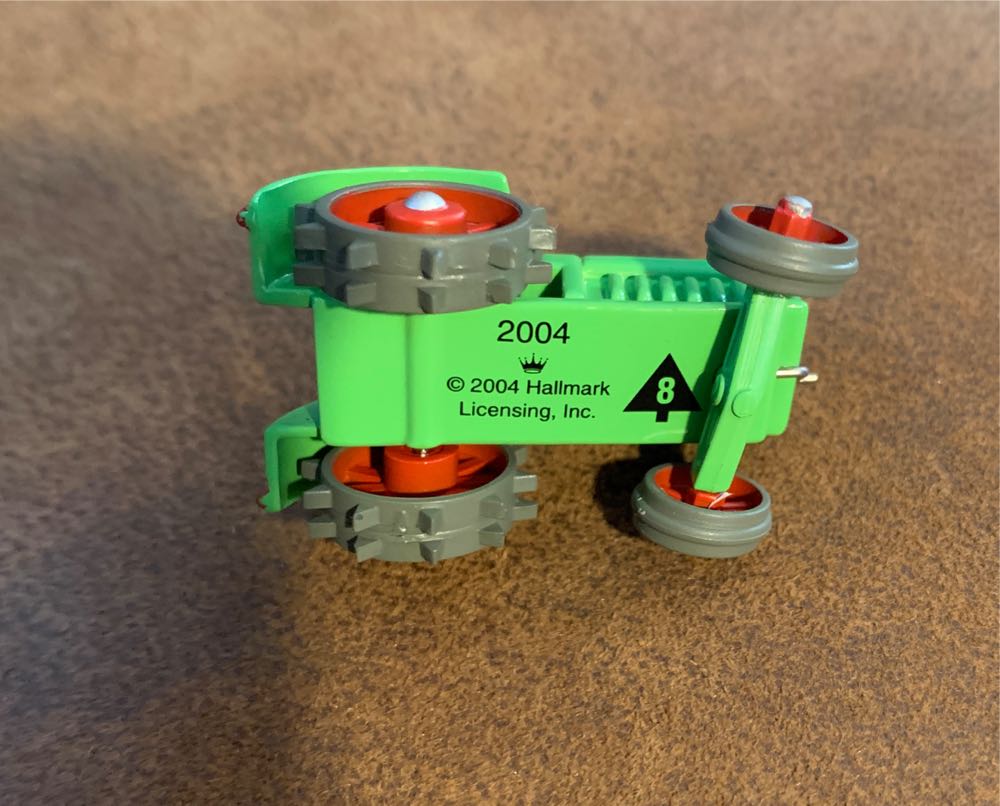 Antique Tractors - Miniature Antique Tractors Series (Miniature) ornament collectible [Barcode 015012800548] - Main Image 4