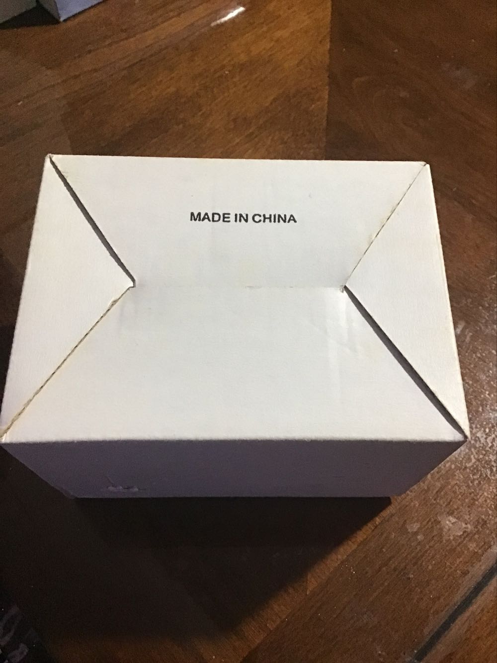 Grolier Collectibles: 9999001203 DCO Beauty  ornament collectible - Main Image 3