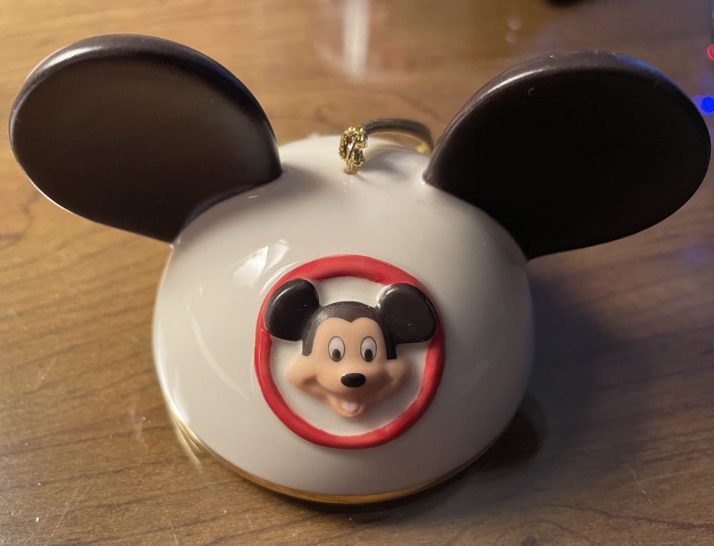 Skating Santa (2013)