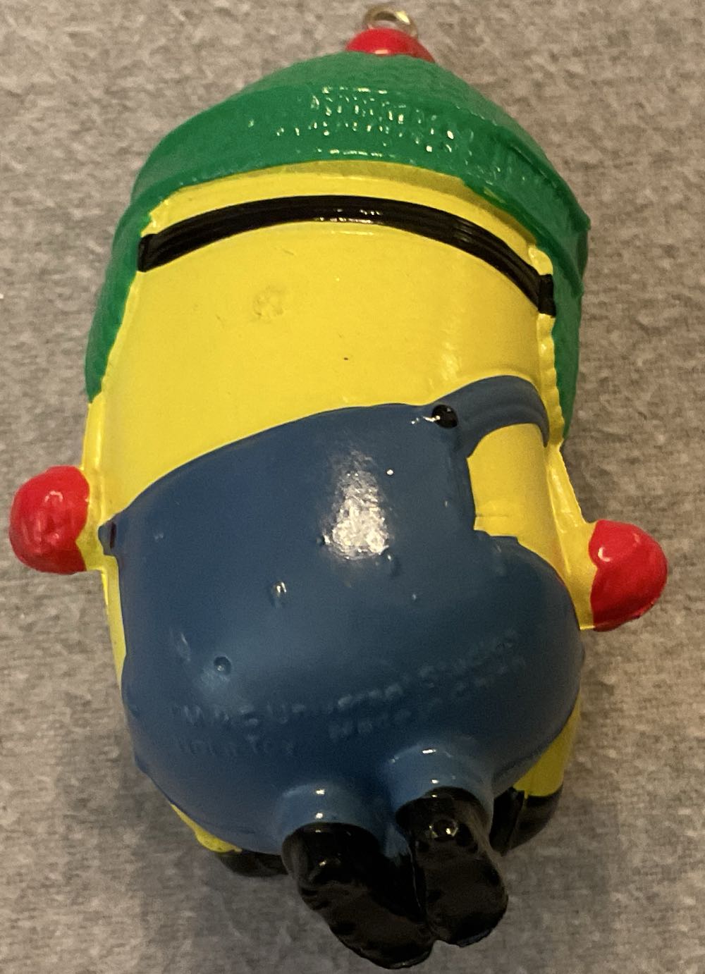 Despicable Me Minions Bob Present Holiday Ornament - Minions (Despicable Me - Minions) ornament collectible [Barcode 086131434327] - Main Image 3