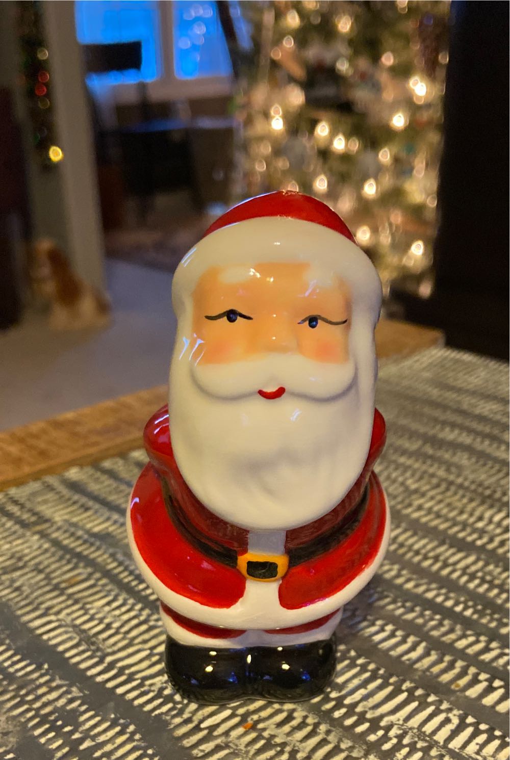 Christmas. Salt & Pepper. Mr & Mrs Claus.  ornament collectible - Main Image 2