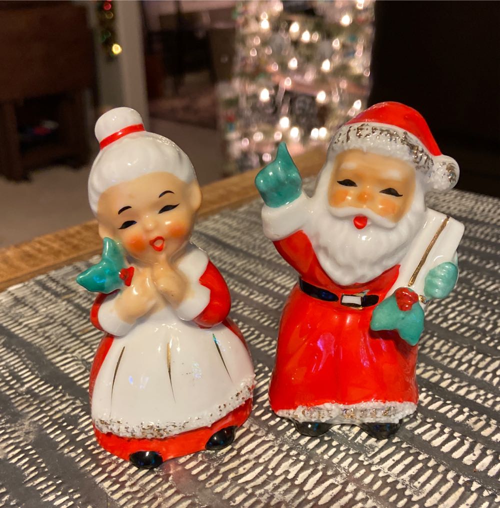 International Mrs. Claus Mrs. Irish Father Christmas Ireland MC01