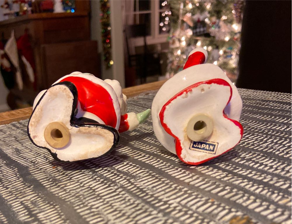 Christmas. Salt & Pepper. Mr & Mrs Claus.  ornament collectible - Main Image 4