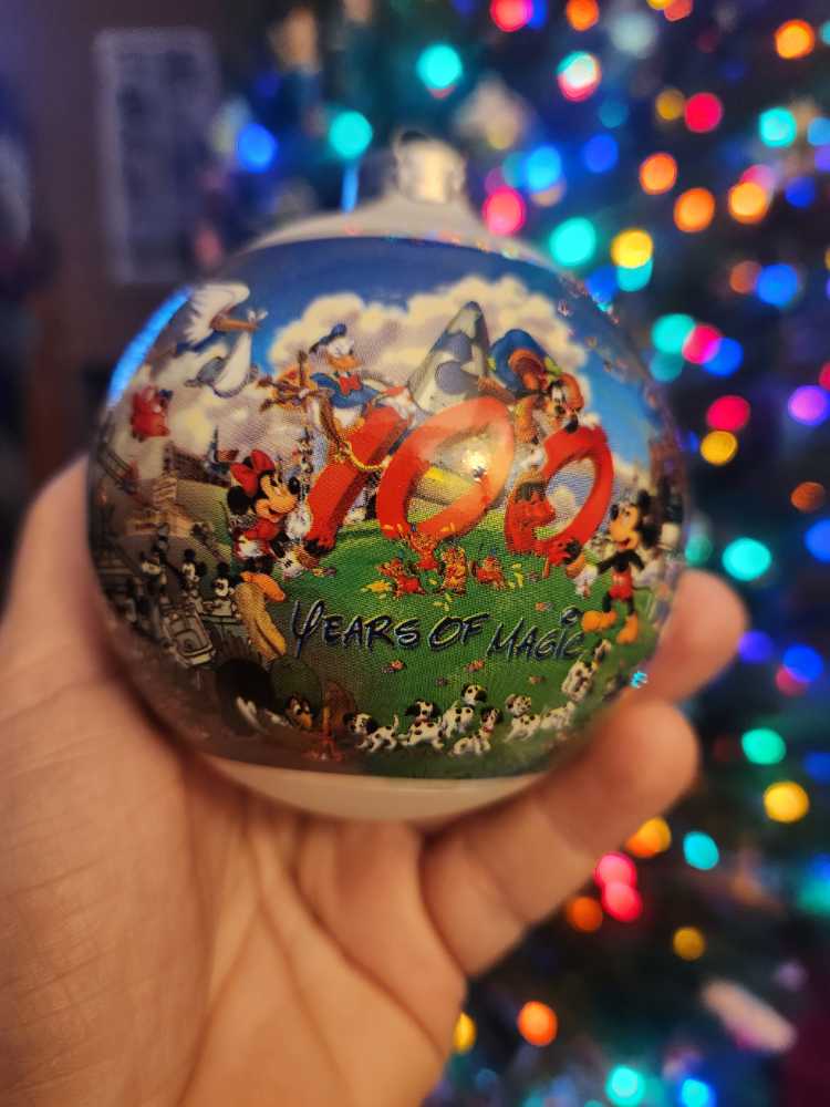 Walt Disney World 100 Years Of Magic  ornament collectible [Barcode 400153002454] - Main Image 4