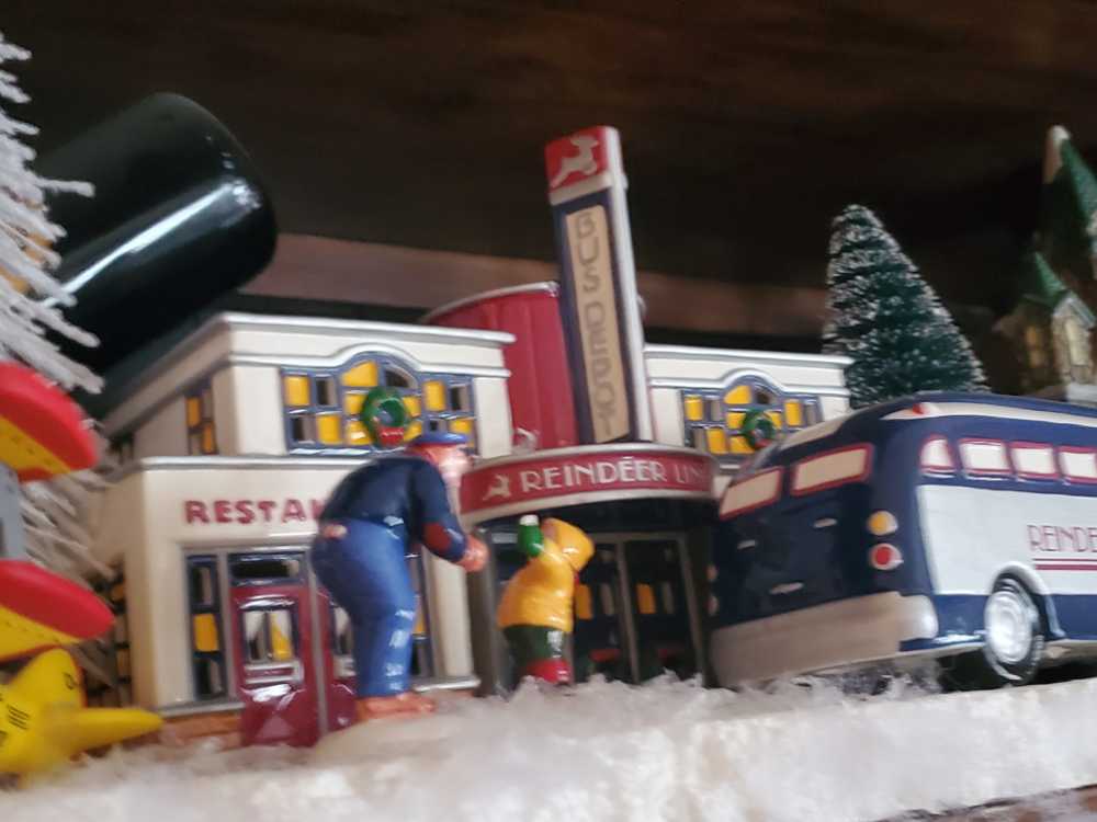 Hallmark Harry Potter Hogwarts Train Christmas Tree Ornament