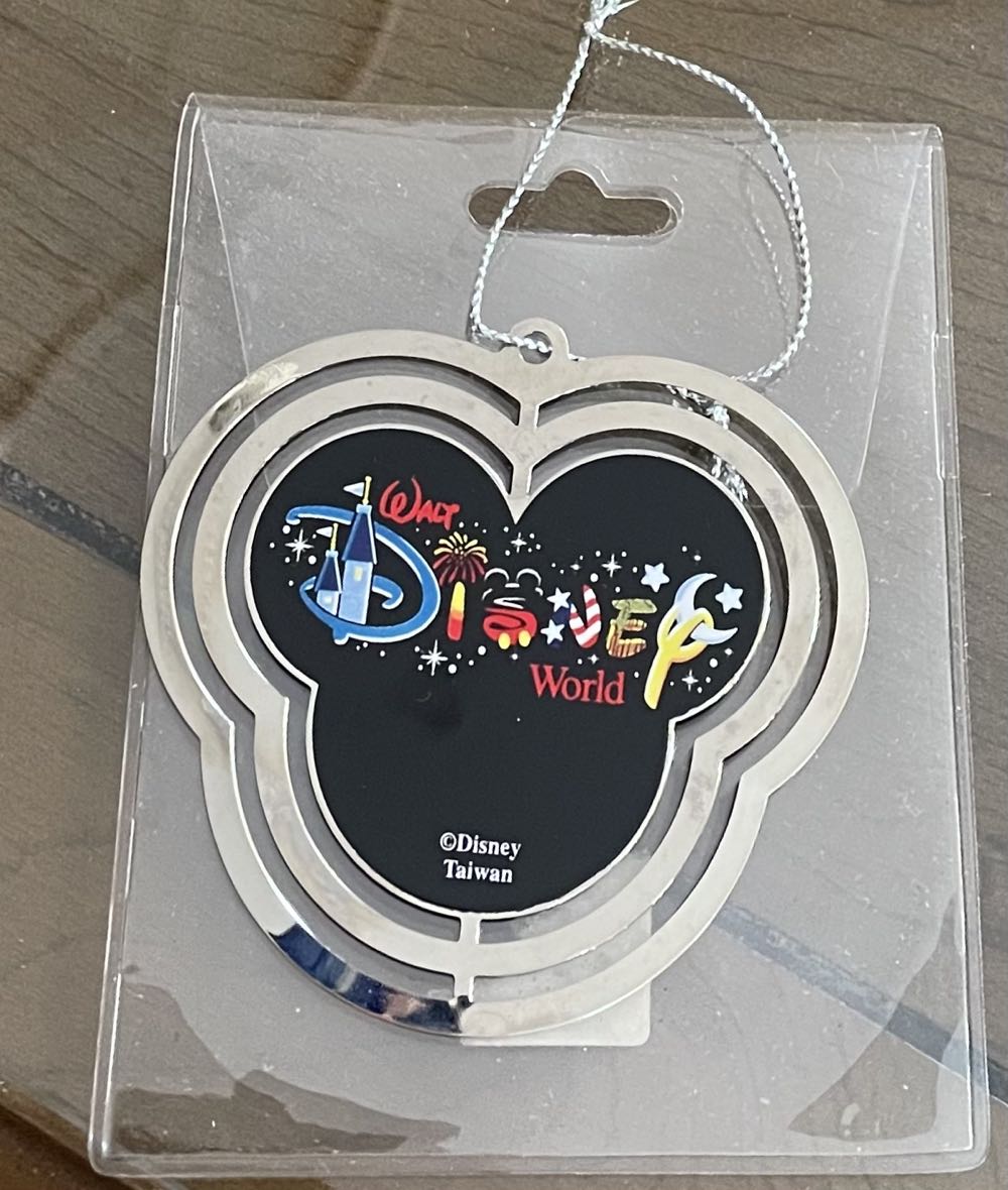 Walt Disney World Metal Disk  ornament collectible - Main Image 2