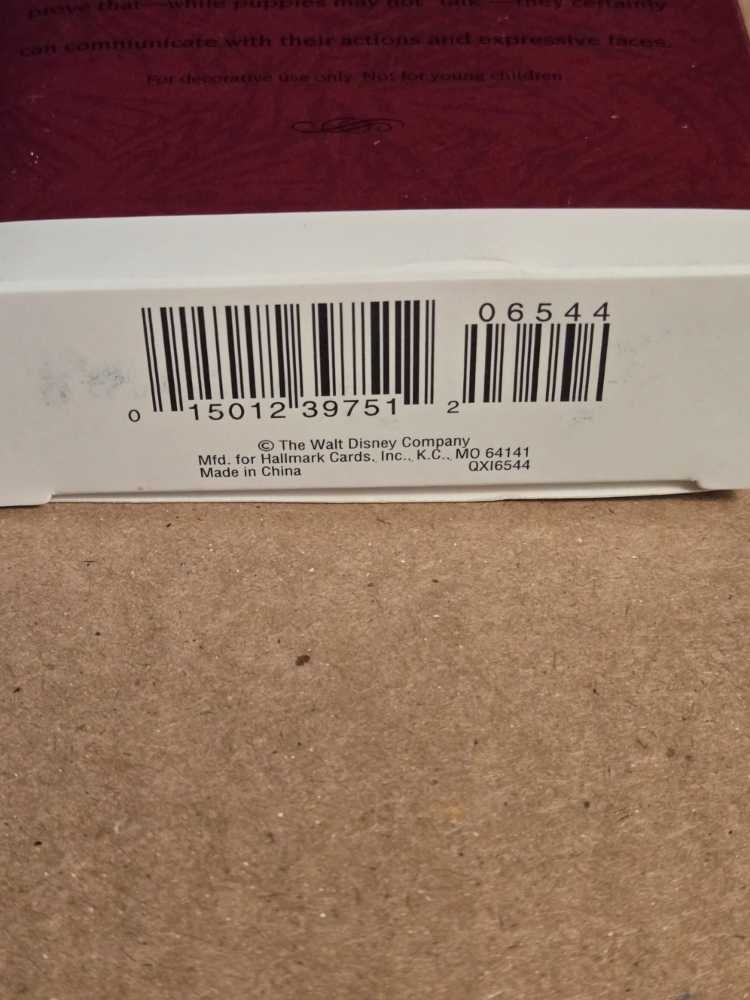 Holiday Wishes - 101 Dalmations (Disney) ornament collectible [Barcode 015012397512] - Main Image 3