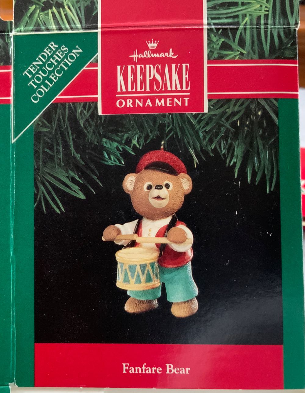 Fanfare Bear - Tender Touches (Bears) ornament collectible [Barcode 070000027444] - Main Image 1