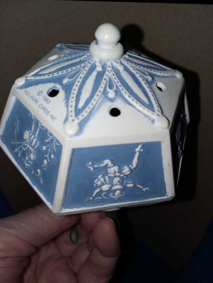 The Twelve Days Of Christmas  Musical Ornament  - Musical Ornaments (12 Days Of Christmas) ornament collectible - Main Image 4