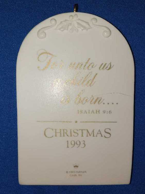 He Is Born  (Joseph, Mary & Baby Jesus) ornament collectible [Barcode 015012030068] - Main Image 2