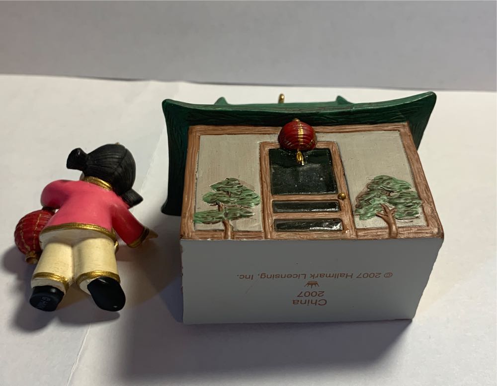 Joy to the World - China - Joy To The World Collection (Sentimental) ornament collectible [Barcode 795902992989] - Main Image 4