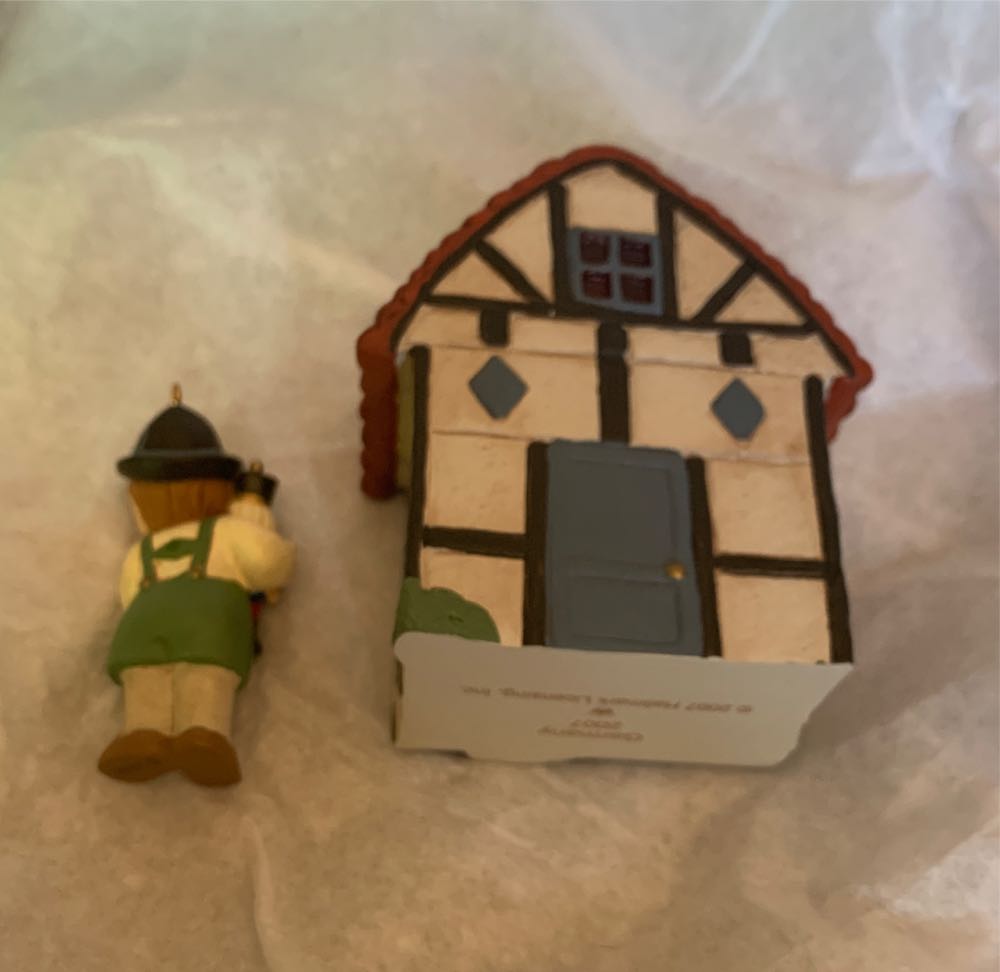 Joy To The World - Germany - Joy To The World Collection (House, World) ornament collectible [Barcode 795902992910] - Main Image 4