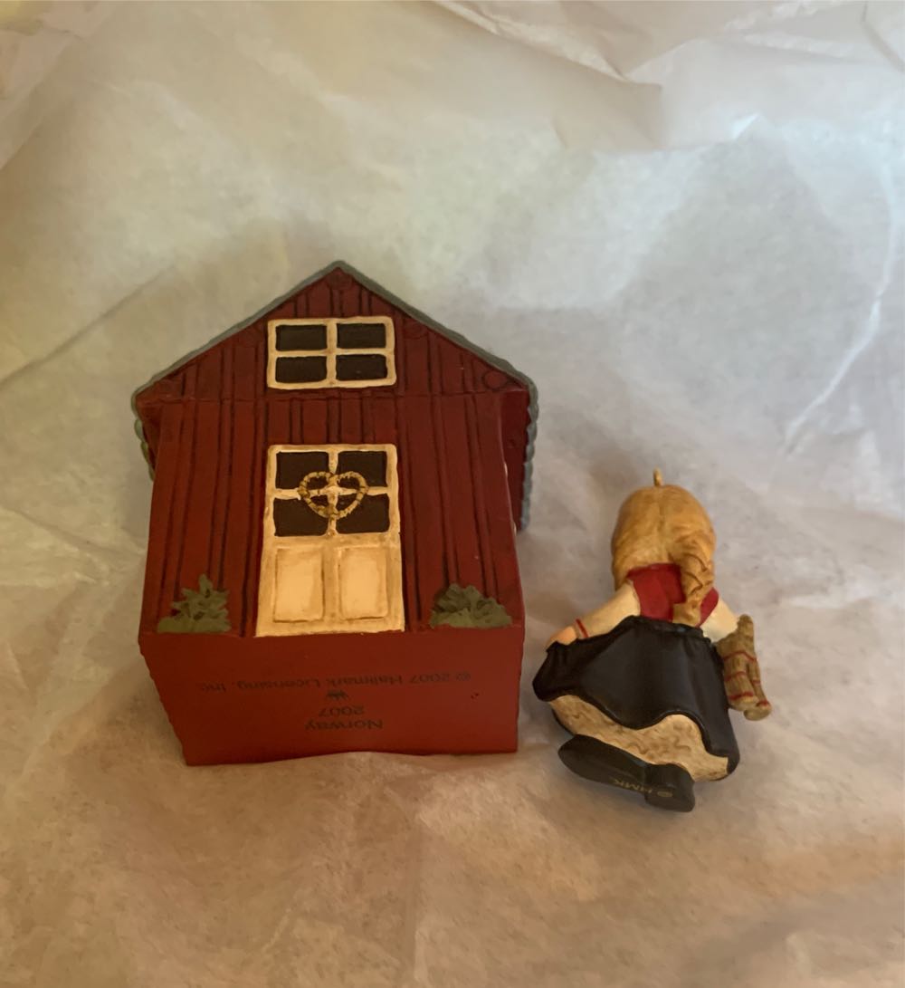 Joy To The World - Norway - Joy To The World Collection (House, World) ornament collectible [Barcode 795902992941] - Main Image 4