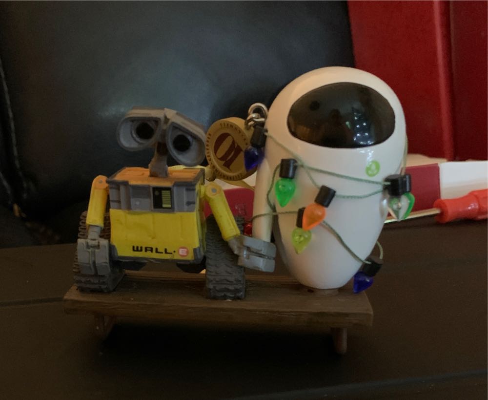 Charlie In The Box Mini Figurine